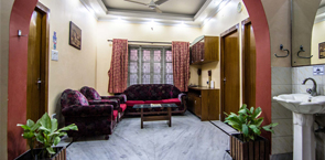 TG Rooms AH 142, Kolkata