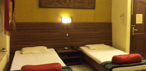 TG Rooms Dharmatala, Kolkata