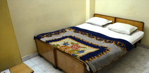 TG Rooms Latouche Road 4, Lucknow